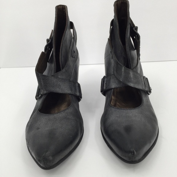 Fidji gray criss cross distressed leather bootie shoe gray strap women 36.5 6 - Picture 6 of 9
